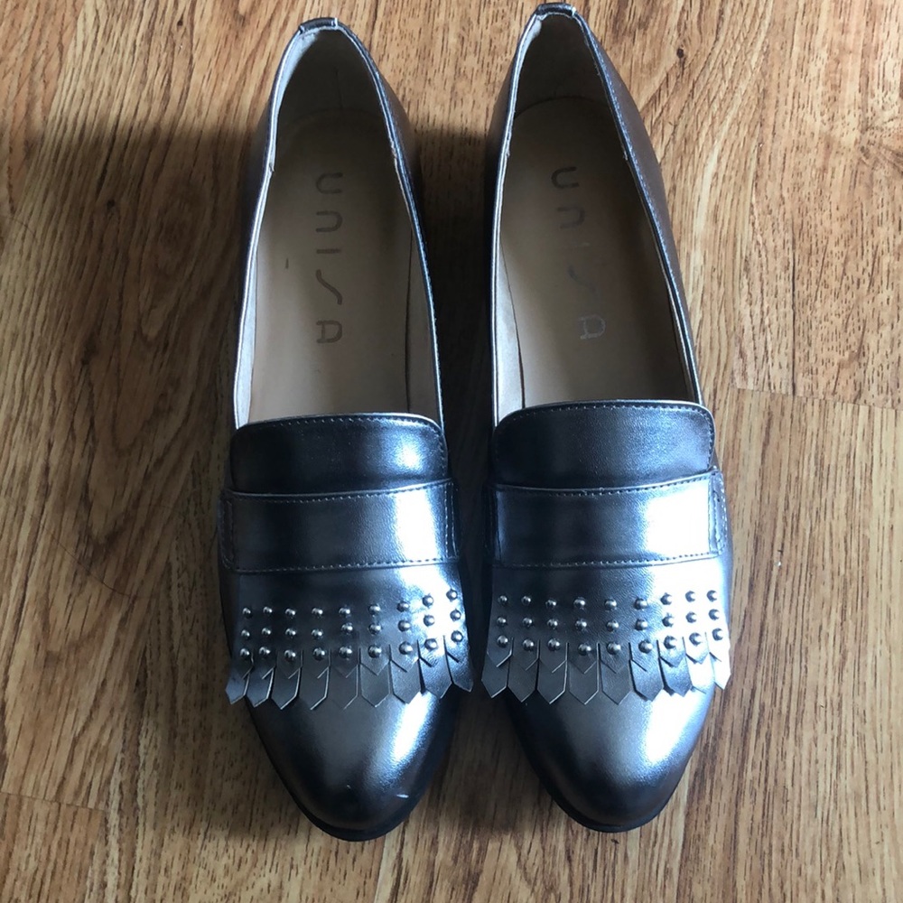 Unisa tassels day loafers size 8